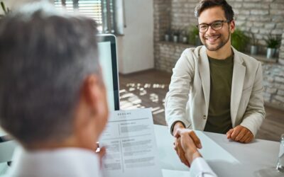 Portage salarial : une alternative crédible à la création d’entreprise pour les profils en transition